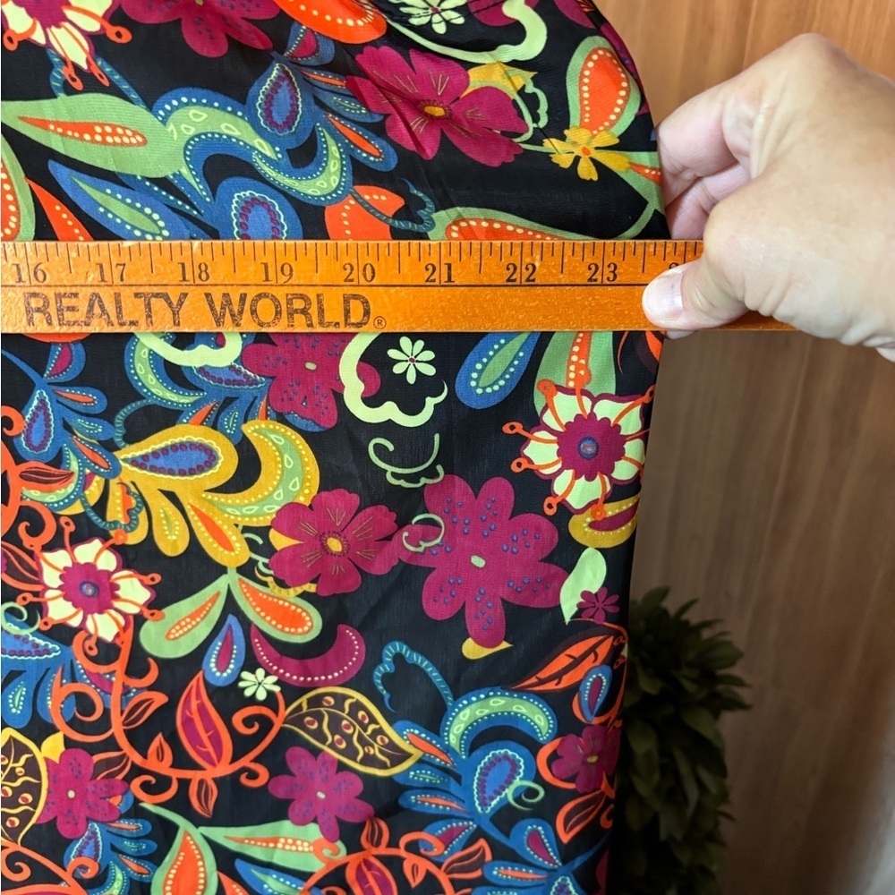 LuLaRoe Colorful Floral Long Vest Kimono - Picture 6 of 7